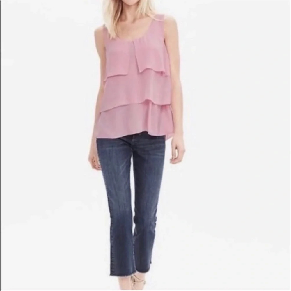 Banana Republic pink tiered ruffle top
